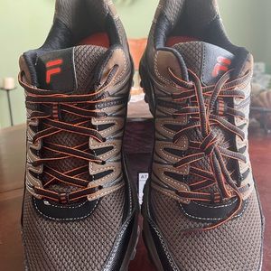 FILA All-Terrain Peake shoes. Color: Mil brown/walnut/orange